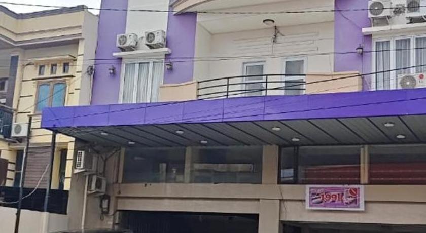 Erin Int Hotel Sungguminasa Bagian luar foto